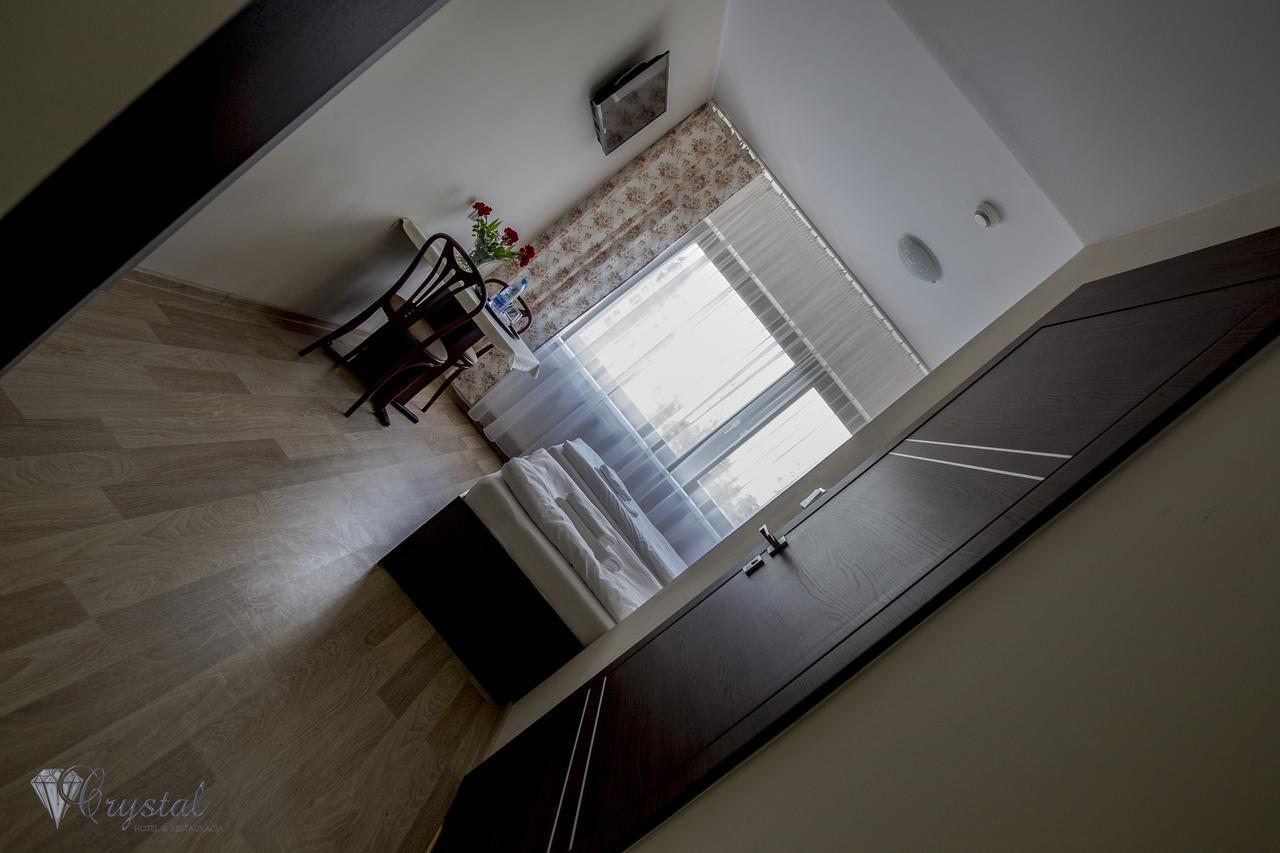 Hotel Crystal Janikowo Ngoại thất bức ảnh